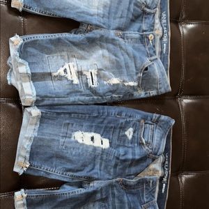 Vanilla Star Bermuda Shorts